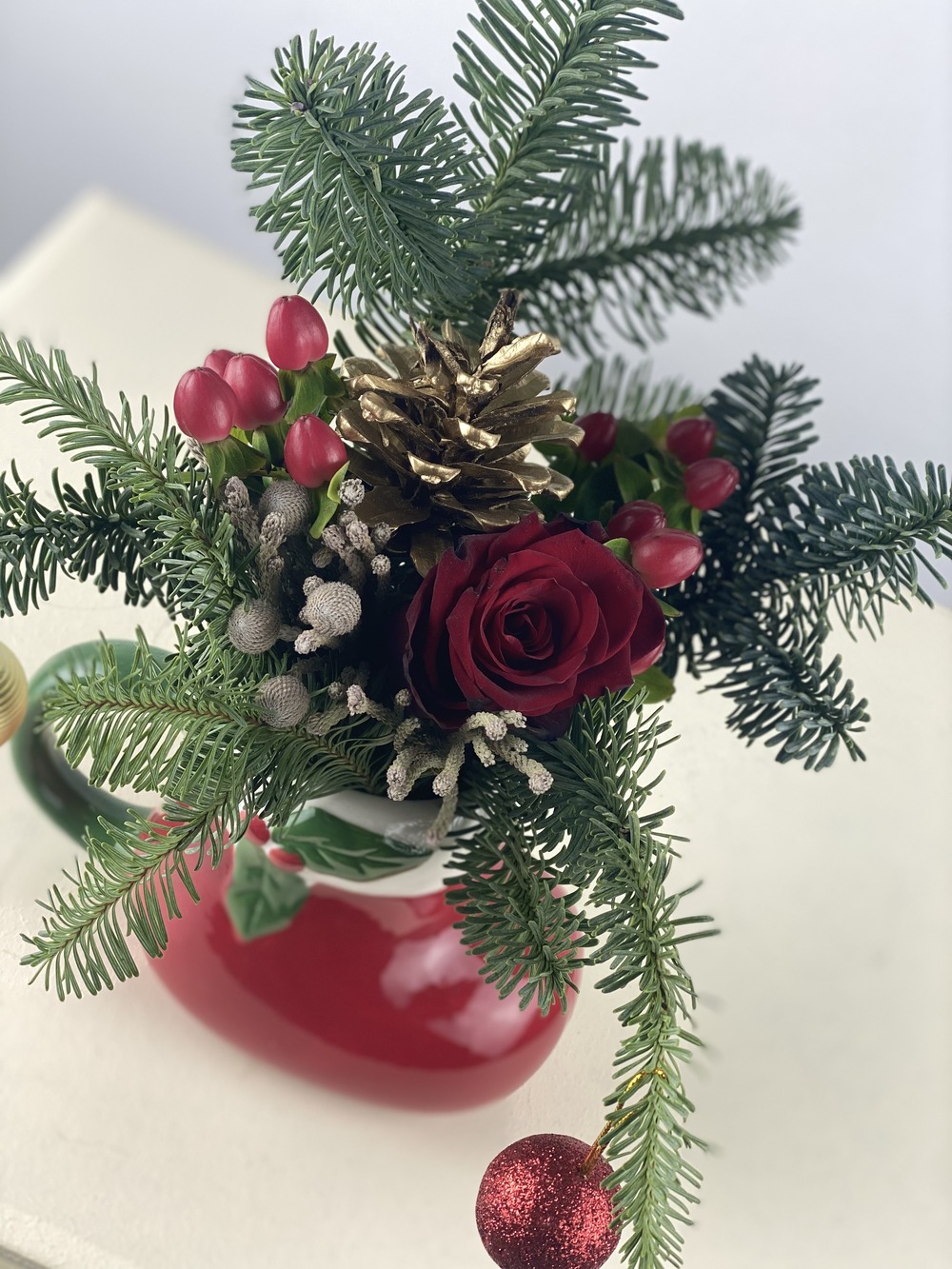 Xmas Stocking Seramik Kupada Mini Yeni  Yıl Aranjmanı