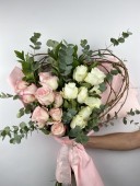 Sweet Romance Kalp Dallı 18'li Gül Buketi