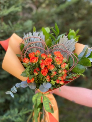 Orange Delight Kalpli Turuncu Sprey Gül Buketi