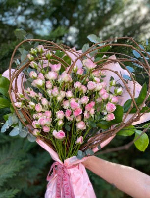 Pink Dream Kalpli Sprey Gül Buketi