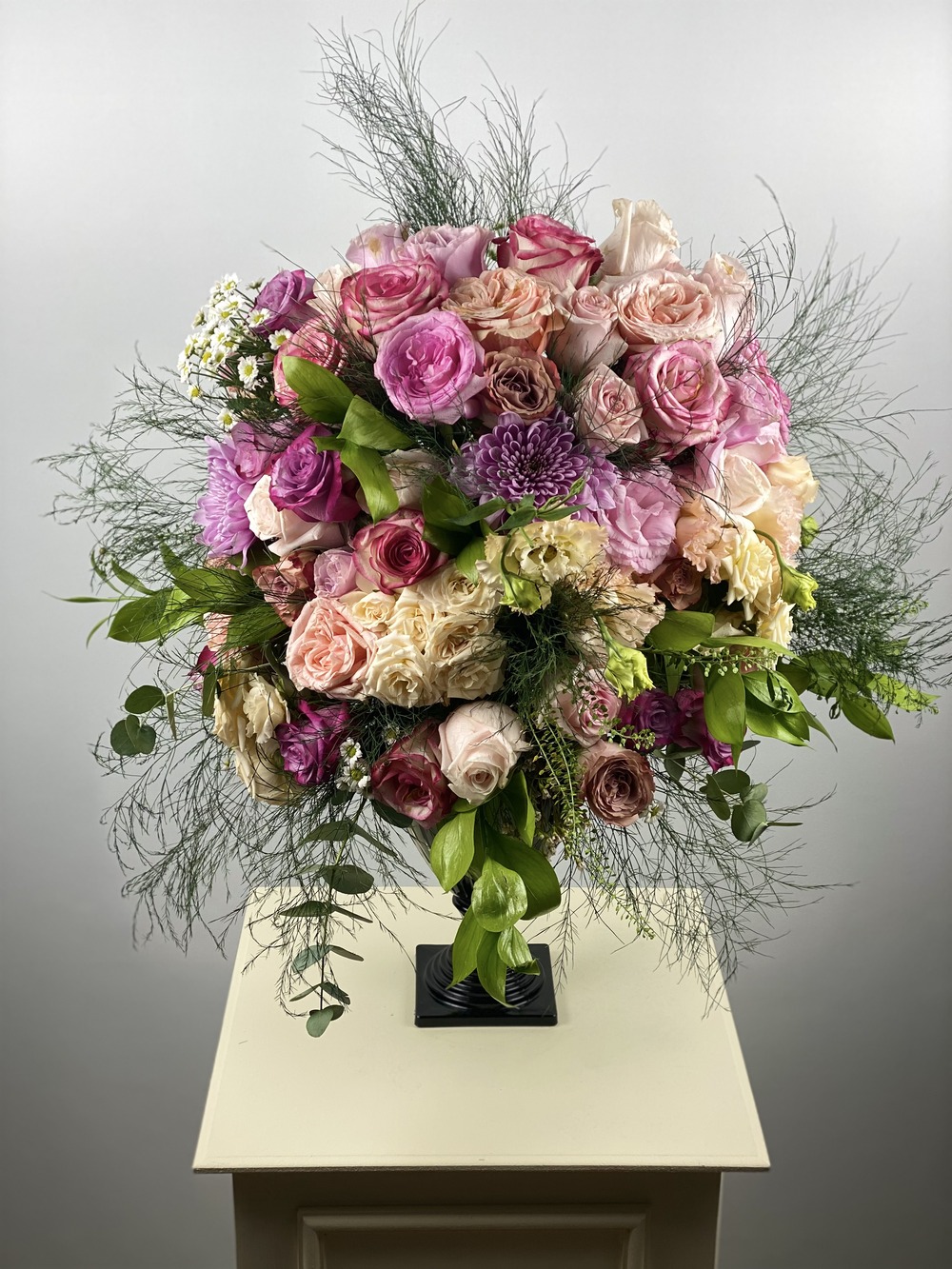 Majestic Bloom Deluxe Vazoda Aranjman