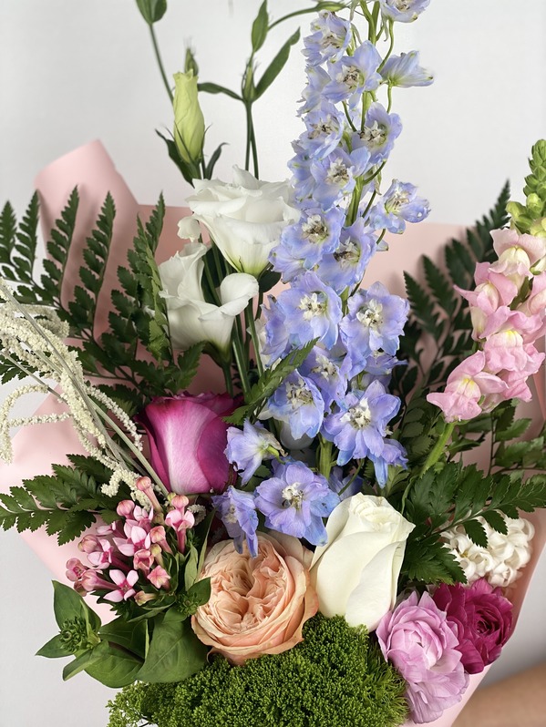 Floral Symphony Karışık Buket